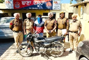 Read more about the article ਚੋਰੀ ਦੇ ਮੋਟਰਸਾਈਕਲ ਸਮੇਤ ਨੌਜਵਾਨ ਆਇਆ ਪੁਲਿਸ ਅੜਿੱਕੇ 