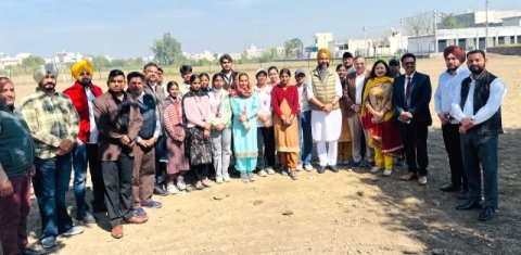 Read more about the article KMS ਕਾਲਜ ਵਿਖੇ ਕਰਮਵੀਰ ਸਿੰਘ ਘੁੰਮਣ ਹਲਕਾ ਵਿਧਾਇਕ ਨੇ ਐਨ.ਐਸ.ਐਸ ਯੂਨਿਟ ਦੇ ਵਲੰਟੀਅਰਜ਼ ਨੂੰ ਸੈਮੀਨਾਰ ਦੌਰਾਨ ਪ੍ਰੇਰਿਤ ਕੀਤਾ