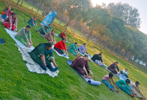 Read more about the article ਬਲਾਕ ਦਸੂਹਾ ‘ਚ ‘ਸੀਐਮ ਦੀ ਯੋਗਸ਼ਾਲਾ’ ਤਹਿਤ ਲੱਗ ਰਹੀਆਂ ਹਨ 18 ਯੋਗਾ ਕਲਾਸਾਂ