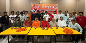 Read more about the article ਵਿਦੇਸ਼ਾਂ ਵਿੱਚ ਬੈਠੇ ਸਮਾਜ ਵਿਰੋਧੀ ਅਨਸਰਾਂ ਵੱਲੋਂ ਪੰਜਾਬ ਦੇ ਨੌਜਵਾਨਾਂ ਨੂੰ ਗੁੰਮਰਾਹ ਕਰਕੇ ਸੂਬੇ ਦਾ ਮਾਹੋਲ ਖਰਾਬ ਕਰਕੇ ਹਿੰਦੂ ਸਿੱਖ ਏਕਤਾ ਵਿੱਚ ਦਰਾੜ ਪਾਉਣ ਦੀ ਫਿਰਾਕ ਵਿਚ ਹਨ: ਪਵਨ ਗੁਪਤਾ