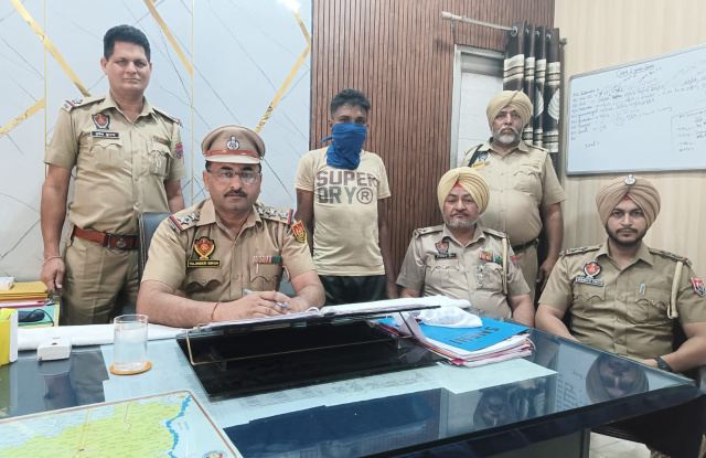 You are currently viewing ਨਸ਼ੀਲੀਆਂ ਗੋਲੀਆਂ ਸਮੇਤ ਇੱਕ ਨੌਜਵਾਨ ਆਇਆ ਪੁਲਸ ਅੜਿੱਕੇ