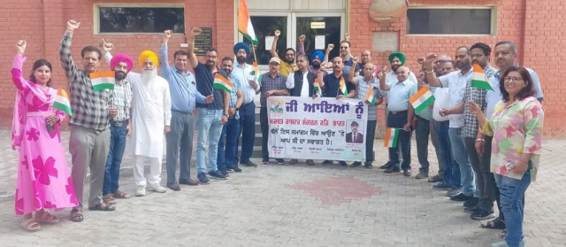 Read more about the article *ਮਜ਼ਬੂਤ ਰਾਸ਼ਟਰ ਸੰਗਠਨ ਦੇ ਕੌਮੀ ਪ੍ਰਧਾਨ ਜੋਗਿੰਦਰ ਅੰਗੂਰਾਲਾ ਵਲੋਂ “ਫੌਜ ਨੂੰ ਸਲਾਮ!”