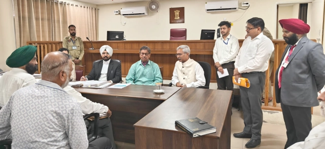 You are currently viewing ਰਾਸ਼ਟਰੀ ਲੋਕ ਅਦਾਲਤ ’ਚ 19,436 ਮਾਮਲਿਆਂ ਦਾ ਮੌਕੇ ’ਤੇ ਕੀਤਾ ਗਿਆ ਨਿਪਟਾਰਾ