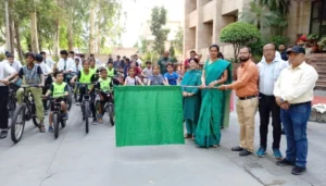 Read more about the article ਵਿਸ਼ਵ ਵਾਤਾਵਰਣ ਦਿਵਸ – ਡਿਪਟੀ ਕਮਿਸ਼ਨਰ ਨੇ ਕਿਡਜ਼ ਸਾਈਕਲ ਰੈਲੀ ਨੂੰ ਹਰੀ ਝੰਡੀ ਦੇ ਕੇ ਕੀਤਾ ਰਵਾਨਾ