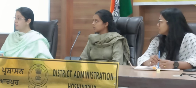 You are currently viewing ਨਸ਼ੇ ਦੇ ਮੁਕੰਮਲ ਖ਼ਾਤਮੇ ਲਈ ਸਾਰੇ ਵਿਭਾਗ ਆਪਸੀ ਤਾਲਮੇਲ ਨਾਲ ਕਰਨ ਕੰਮ : ਆਸ਼ਿਕਾ ਜੈਨ