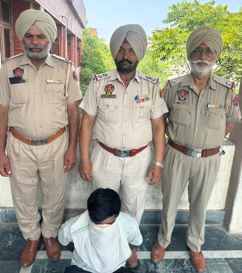 Read more about the article ਨਸ਼ਿਆਂ ਤਹਿਤ ਵਿੱਢੀ ਮੁਹਿੰਮ ਤਹਿਤ ਨਸ਼ੀਲੀਆਂ ਗੋਲੀਆਂ ਅਤੇ ਡਰੱਗ ਮਨੀ ਸਮੇਤ ਇੱਕ ਕਾਬੂ