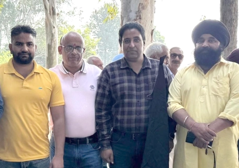 You are currently viewing ਘਰ ਘਰ ਰੁਜਗਾਰ”- ਮਿਲਿਆ ਰੁਜਗਾਰ ਵੀ ਖੋਹਣ ਲੱਗੀ ਸਰਕਾਰ : ਪ੍ਰਿੰ ਅਮਨਦੀਪ ਸ਼ਰਮਾ, ਪ੍ਰਿੰਸ ਪਲਿਆਲ