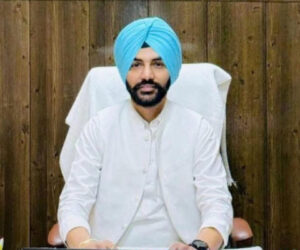 Read more about the article *ਚੌਧਰੀ ਰਾਜਵਿੰਦਰ ਸਿੰਘ ਰਾਜਾ ਫਿਰ ਤੋਂ ਜਿਲਾ ਯੂਥ ਇੰਚਾਰਜ ਨਿਯੁਕਤ*