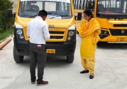 Read more about the article ਸੇਫ ਸਕੂਲ ਵਾਹਨ ਸਕੀਮ ਤਹਿਤ ਸਕੂਲ ਬੱਸਾਂ ਦੀ ਕੀਤੀ ਗਈ ਚੰਗੀ ਤਰ੍ਹਾਂ ਜਾਂਚ, 3 ਬੱਸਾਂ ਦੇ ਕੀਤੇ ਚਲਾਨ