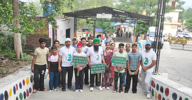 You are currently viewing ਗਗਨ ਜੀ ਦੇ ਟਿੱਲੇ ਸਹੌੜਾ ਕੰਢੀ ਵਿਖ਼ੇ ਲਗਾਇਆ ਗਿਆ ਵਿਸ਼ੇਸ਼ ਸਫਾਈ ਕੈਂਪ