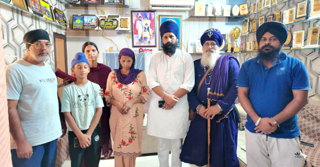 You are currently viewing *ਸੋਸਾਇਟੀ ਨੇ ਤਿੰਨ ਦਿਨਾਂ ਤੋਂ ਲਾਪਤਾ ਭੈਣ ਨੂੰ ਪਰਿਵਾਰ ਨਾਲ ਮਿਲਾਇਆ*