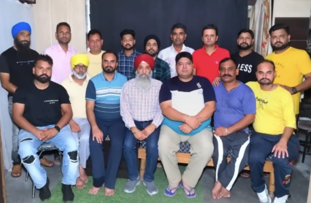 You are currently viewing *The Photographer Association ਇਕਾਈ ਗੜ੍ਹਦੀਵਾਲਾ (ਪੰਜਾਬ) ਦੀ ਹੋਈ ਅਹਿਮ ਮੀਟਿੰਗ*