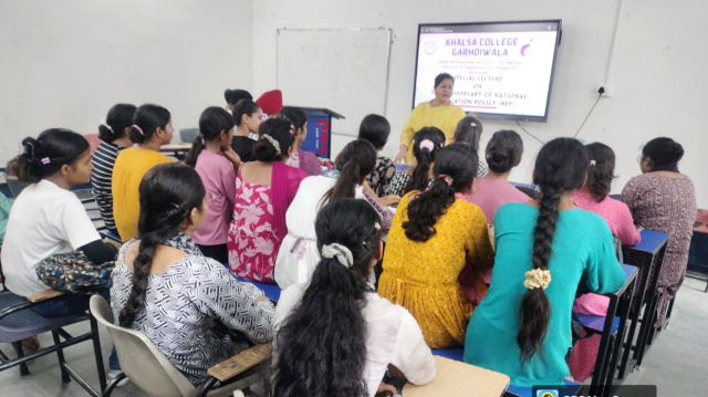 You are currently viewing ਅੰਗਰੇਜ਼ੀ ਵਿਭਾਗ ਵੱਲੋਂ ਇੰਸਟੀਚਿਊਸ਼ਨਜ਼ ਇੰਨੋਵੇਸ਼ਨ ਕੌਂਸਲ ਦੇ ਸਹਿਯੋਗ ਨਾਲ ਵਿਸ਼ੇਸ਼ ਲੈਕਚਰ ਦਾ ਆਯੋਜਨ