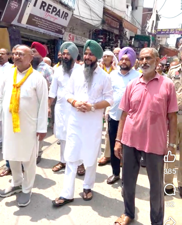 You are currently viewing ਸ਼੍ਰੀ ਕ੍ਰਿਸ਼ਨ ਜਨਮ ਅਸ਼ਟਮੀ ਮਹਾਉਤਸਵ ਦੇ ਸਬੰਧ ‘ਚ ਦਸੂਹਾ ਵਿਖੇ ਕੱਢੀ ਵਿਸ਼ਾਲ ਸ਼ੋਭਾ ਯਾਤਰਾ