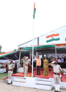 Read more about the article ਆਜ਼ਾਦੀ ਦਿਹਾੜੇ ਮੌਕੇ ਕੈਬਨਿਟ ਮੰਤਰੀ ਮੋਹਿੰਦਰ ਭਗਤ ਨੇ ਲਹਿਰਾਇਆ ਰਾਸ਼ਟਰੀ ਝੰਡਾ