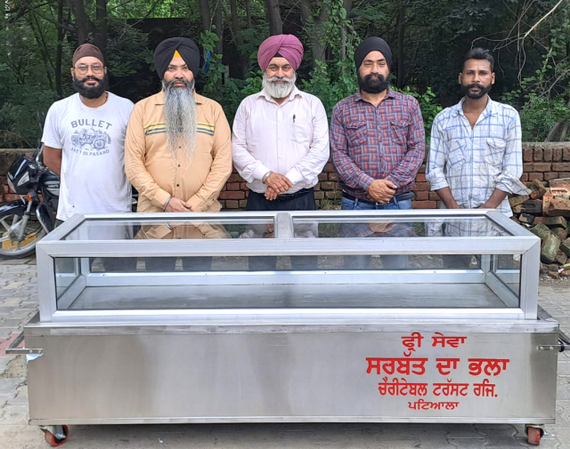 Read more about the article ਡਾ. ਉਬਰਾਏ ਵੱਲੋਂ ਸਮਾਜ ਸੇਵਾ ਦੇ ਖੇਤਰ ਚ ਕੀਤੇ ਜਾ ਰਹੇ ਹਨ ਨੇਕ ਤੇ ਪਰਉਪਕਾਰੀ ਕਾਰਜ : ਕੌਂਸਲਰ ਸੁਖਦੇਵ ਬਾਜਵਾ