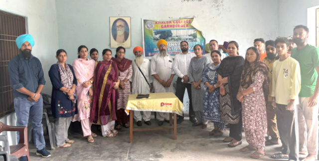 You are currently viewing ਖ਼ਾਲਸਾ ਕਾਲਜ ਵੱਲੋਂ ‘ਉੱਨਤ ਭਾਰਤ ਅਭਿਆਨ’ ਹੇਠ ਗ੍ਰਾਮ ਸਭਾ ਦਾ ਆਯੋਜਨ