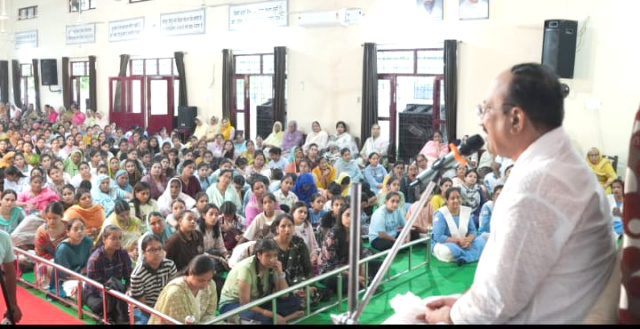 Read more about the article ਸੰਤ ਨਿਰੰਕਾਰੀ ਸਤਿਸੰਗ ਭਵਨ ਦਸੂਹਾ ਵਿਖੇ ਜੋਨਲ ਪੱਧਰੀ ਮੈਗਾ ਅੰਗਰੇਜ਼ੀ ਭਾਸ਼ਾ ਸਤਿਸੰਗ ਹੋਇਆ