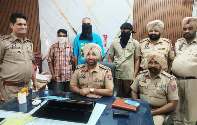 You are currently viewing ਨਸ਼ੀਲੀਆਂ ਗੋਲੀਆਂ,ਨਸ਼ੀਲੇ ਪਦਾਰਥ ਤੇ ਡਰੱਗ ਮਨੀ ਸਮੇਤ 03…