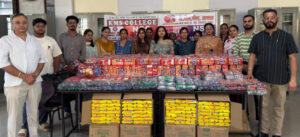 Read more about the article KMS ਕਾਲਜ ਦਸੂਹਾ ਵੱਲੋਂ NSS ਯੂਨਿਟ ਅਤੇ ਯੁਵਕ ਸੇਵਾਵਾਂ ਕਲੱਬ ਦਸੂਹਾ ਦੇ ਸਹਿਯੋਗ ਨਾਲ ਅਧਿਆਪਕ ਦਿਵਸ ਦੇ ਮੌਕੇ ਤੇ ਹੜ੍ਹ ਪੀੜਤਾਂ ਦੀ ਸਹਾਇਤਾ ਕੀਤੀ – ਪ੍ਰਿੰਸੀਪਲ ਡਾ. ਸ਼ਬਨਮ ਕੌਰ