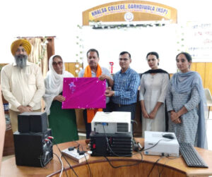 Read more about the article ਖ਼ਾਲਸਾ ਕਾਲਜ ਵਿਖੇ ਅਧਿਆਪਕ ਦਿਵਸ’ ਨੂੰ ਸਮਰਪਿਤ ਵਿਸ਼ੇਸ਼ ਲੈਕਚਰ ਕਰਵਾਇਆ ਗਿਆ