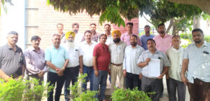 Read more about the article कर्मचारियों ने पंजाब सरकार के खिलाफ रोष व्यक्त किया