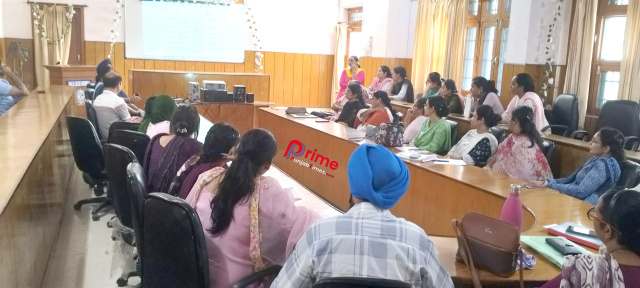 Read more about the article ਕਾਲਜ ਵਿਖੇ ਸਮੂਹ ਸਟਾਫ਼ ਲਈ ਡਿਜ਼ੀਟਲ ਸਕਿੱਲ ਵਰਕਸ਼ਾਪ ਦੀ ਸਫਲਤਾ ਪੂਰਵਕ ਸਮਾਪਤੀ