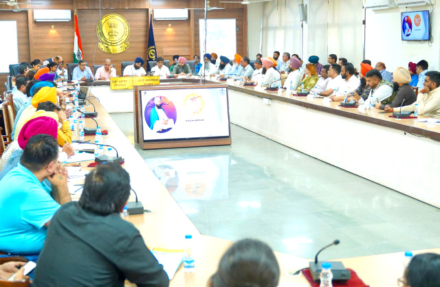 You are currently viewing ਸ੍ਰੀ ਗੁਰੂ ਤੇਗ ਬਹਾਦਰ ਜੀ ਦੀ 350 ਸਾਲਾ ਸ਼ਹੀਦੀ ਸ਼ਤਾਬਦੀ ਨੂੰ ਸਮਰਪਿਤ ਨਿਕਲੇਗਾ ਵਿਸ਼ਾਲ ਨਗਰ ਕੀਰਤਨ : ਹਰਜੋਤ ਸਿੰਘ ਬੈਂਸ