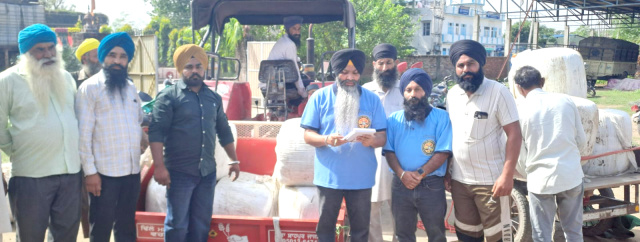 Read more about the article ਡਾ.ਉਬਰਾਏ ਵੱਲੋਂ ਸੰਕਟ ਦੀ ਘੜੀ ‘ਚ ਹੜ ਪੀੜਤਾਂ ਲਈ ਰਾਹਤ ਕਾਰਜ ਨਿਰੰਤਰ ਜਾਰੀ : SDM ਡਾ.ਅਦਿਤਿਆ ਸ਼ਰਮਾ