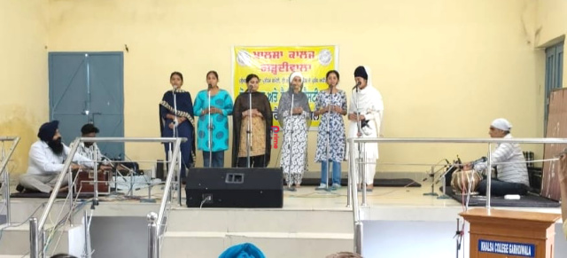 You are currently viewing ਖ਼ਾਲਸਾ ਕਾਲਜ ਵਿਖੇ ਜ਼ੋਨਲ ਯੂਥ ਫੈਸਟੀਵਲ ਲਈ ਫੁੱਲ ਡਰੈੱਸ ਰਿਹਰਸਲ ਕਰਵਾਈ ਗਈ