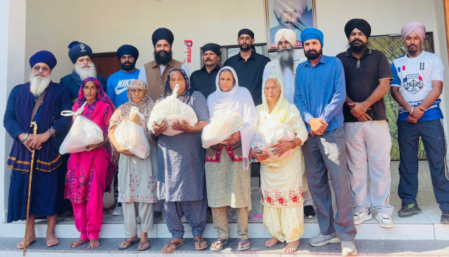 You are currently viewing ਸੋਸਾਇਟੀ ਨੇ ਮਹੀਨਾਵਾਰ ਸਮਾਗਮ ਦੌਰਾਨ 300 ਲੋੜਵੰਦਾਂ ਨੂੰ ਵੰਡਿਆ ਰਾਸ਼ਣ