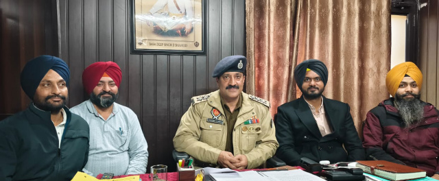 You are currently viewing ਫਿਰੌਤੀ ਮੰਗ ਕੇ ਦੁਕਾਨ ’ਤੇ ਗੋਲੀਆਂ ਚਲਾਉਣ ਵਾਲਾ 24 ਘੰਟਿਆਂ ’ਚ ਕਾਬੂ