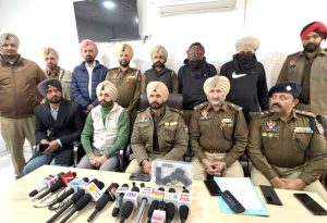 Read more about the article 50 ਲੱਖ ਦੀ ਫਿਰੌਤੀ ਮੰਗ ਕੇ ਘਰ ’ਤੇ ਗੋਲੀਆਂ ਚਲਾਉਣ ਵਾਲੇ ਦੋ ਗੈਂਗਸਟਰ ਕਾਬੂ