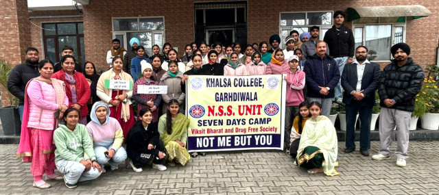 You are currently viewing ਖਾਲਸਾ ਕਾਲਜ ਵਿੱਚ ਐਨ.ਐੱਸ.ਐੱਸ. ਕੈਂਪ ਦਾ ਆਖਰੀ ਦਿਨ ਮਨਾਇਆ ਗਿਆ