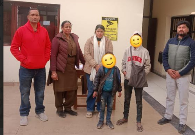 You are currently viewing ਬਾਲ ਭਿੱਖਿਆ ਖਿਲਾਫ਼ ਜ਼ਿਲ੍ਹਾ ਟਾਸਕ ਫੋਰਸ ਦੀ ਸਖ਼ਤ ਕਾਰਵਾਈ, ਦੋ ਬੱਚੇ ਕਰਵਾਏ ਗਏ ਮੁਕਤ