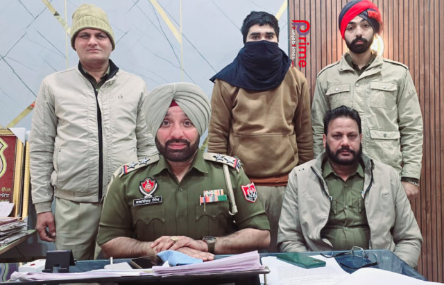 You are currently viewing *ਨਸ਼ੀਲੀਆਂ ਗੋਲੀਆਂ ਸਮੇਤ ਇੱਕ ਨੌਜਵਾਨ ਆਇਆ ਪੁਲਿਸ ਅੜਿੱਕੇ* 