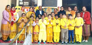 Read more about the article ਡੀਏਵੀ ਪਬਲਿਕ ਸਕੂਲ ਗੜਦੀਵਾਲਾ ਵਿਖੇ ਬਸੰਤ ਪੰਚਮੀ ਦਾ ਤਿਉਹਾਰ ਧੂਮਧਾਮ ਨਾਲ ਮਨਾਇਆ ਗਿਆ