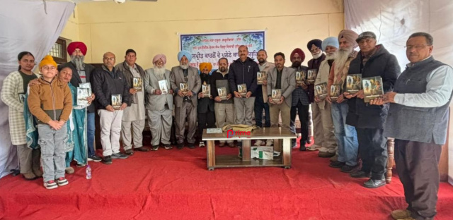 You are currently viewing ਖ਼ਾਲਸਾ ਕਾਲਜ ਵਿਖੇ ਕਵੀ ਦਿਲਪ੍ਰੀਤ ਕਾਹਲੋਂ ਦਾ ਕਾਵਿ ਸੰਗ੍ਰਹਿ ‘ਸਰਦਲ ਤੋਂ ਸਰਦਲ ਤੱਕ’ ਦਾ ਲੋਕ ਅਰਪਣ ਅਤੇ ਸਾਹਿਤਕ ਚਰਚਾ