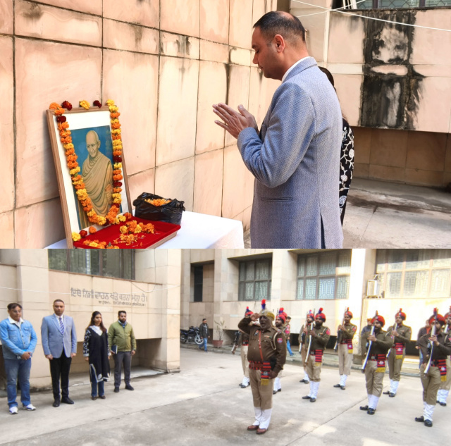 You are currently viewing ਬਲੀਦਾਨ ਦਿਵਸ ਮੌਕੇ ਦੋ ਮਿੰਟ ਦਾ ਮੌਨ ਧਾਰਨ ਕਰਕੇ ਸ਼ਹੀਦਾਂ ਨੂੰ ਕੀਤਾ ਯਾਦ