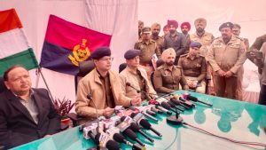 Read more about the article ਪੰਜਾਬ ਪੁਲਿਸ ਦਾ ਸਖ਼ਤ ਸੁਨੇਹਾ: ਦੇਸ਼–ਵਿਦੇਸ਼ ‘ਚ ਬੈਠੇ ਗੈਂਗਸਟਰ ਵੀ ਨਹੀਂ ਬਖ਼ਸ਼ੇ ਜਾਣਗੇ : DGP ਗੌਰਵ ਯਾਦਵ