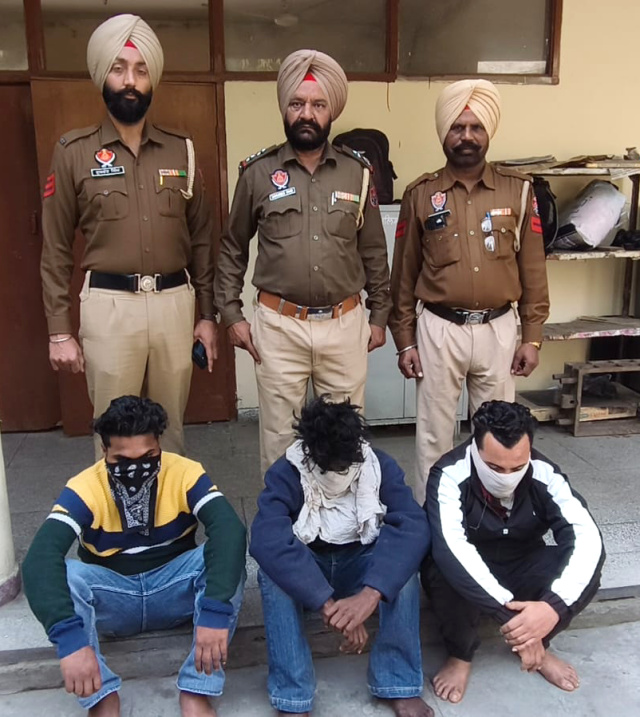 You are currently viewing ਨਸ਼ਿਆਂ ਖ਼ਿਲਾਫ਼ ਪੁਲਿਸ ਦੀ ਵੱਡੀ ਕਾਰਵਾਈ, ਦੋ ਮਾਮਲਿਆਂ ਵਿੱਚ ਮੁਲਜ਼ਮ ਗ੍ਰਿਫ਼ਤਾਰ