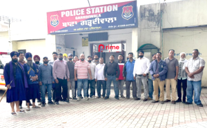 Read more about the article CM ਮਾਨ ਦੀ ਹੁਸ਼ਿਆਰਪੁਰ ਫੇਰੀ ਦੌਰਾਨ ਜਲ ਸਪਲਾਈ ਅਤੇ ਸੈਨੀਟੇਸ਼ਨ ਦੇ ਸੂਬਾ ਪ੍ਰਧਾਨ ਦਰਸ਼ਵੀਰ ਸਿੰਘ ਰਾਣਾ ਨੂੰ ਨਜਾਇਜ਼ ਤੌਰ ਤੇ ਪੁਲਿਸ ਪ੍ਰਸ਼ਾਸਨ ਵੱਲੋਂ ਕੀਤਾ ਗਿਆ ਨਜ਼ਰਬੰਦ : ਜੱਥੇਬੰਦੀ
