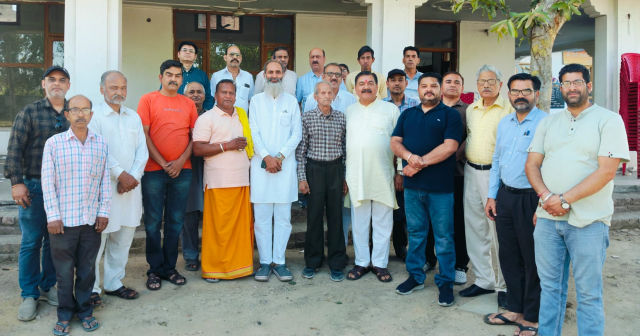 You are currently viewing ਮਾਂ ਬਗਲਾਮੁਖੀ ਜਯੰਤੀ ਦੀਆਂ ਤਿਆਰੀਆਂ ਤੇਜ਼, 24 ਅਪ੍ਰੈਲ ਨੂੰ 31 ਕੁੰਡੀਆਂ ਯੱਗ ਦਾ ਭਵਿਆ ਆਯੋਜਨ