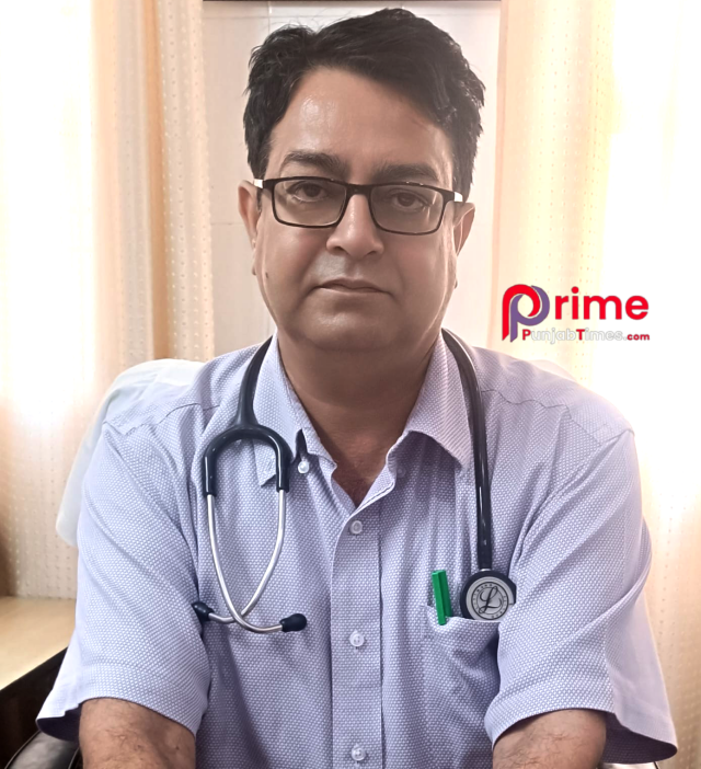 You are currently viewing ਤੀਵ੍ਰ ਗਰਮੀ ਦੀ ਲਹਿਰ ਮਨੁੱਖੀ ਸਿਹਤ ਤੇ ਗੰਭੀਰ ਅਸਰ ਪਾ ਸਕਦੀ ਹੈ :- ਡਾ. ਸੁਦੇਸ਼ ਰਾਜਨ