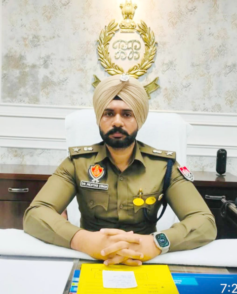 ਗੈਂਗਸਟਰਾਂ ਦੇ ਝਾਂਸੇ ਵਿੱਚ ਨਾ ਆਉਣ ਨੌਜਵਾਨ, ਆਪਣੀ ਮਿਹਨਤ ਨਾਲ ਬਣਾਉਣ ਸੁਨਿਹਰਾ ਭਵਿੱਖ : SSP ਡਾ. ਮਹਿਤਾਬ ਸਿੰਘ