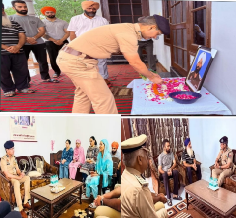 You are currently viewing ਸ਼ਹੀਦ ਏਐਸਆਈ ਜੋਗਾ ਸਿੰਘ ਨੂੰ ਡੀਜੀਪੀ ਪੰਜਾਬ ਵੱਲੋਂ ਸ਼ਰਧਾਂਜਲੀ, ਪਰਿਵਾਰ ਨੂੰ ਹਰ ਸੰਭਵ ਸਹਾਇਤਾ ਦਾ ਭਰੋਸਾ
