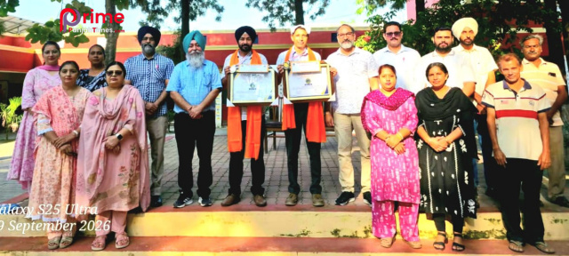 You are currently viewing ਸਸਸਸ ਡੱਫਰ ਦੇ ਦੋ ਅਧਿਆਪਕਾਂ ਨੂੰ ਬੈਸਟ ਟੀਚਰ ਅਵਾਰਡ-2026 ਨਾਲ ਕੀਤਾ ਸਨਮਾਨਿਤ