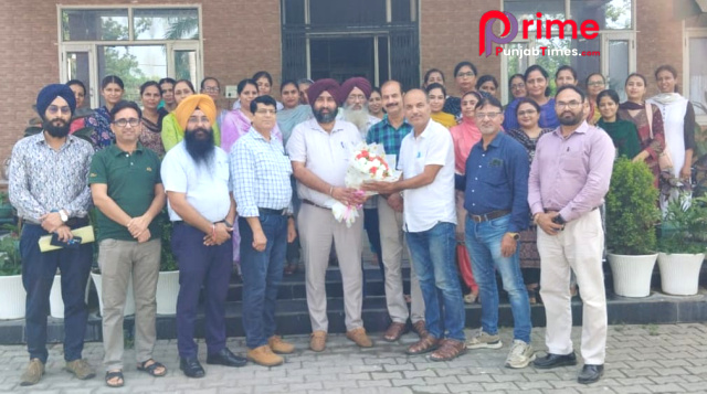 You are currently viewing ਪ੍ਰੋਫ਼ੈਸਰ ਡਾ.ਜਗਦੀਪ ਕੁਮਾਰ ਨੇ ਪੰਜਾਬ ਯੂਨੀਵਰਸਿਟੀ ਚੰਡੀਗੜ੍ਹ ਦੀਆਂ ਸੈਨੇਟ (ਅਧਿਆਪਕ ਹਲਕਾ) ਚੋਣਾਂ ਵਿੱਚ ਲਗਾਤਾਰ ਤੀਸਰੀ ਵਾਰ ਕੀਤੀ ਜਿੱਤ ਦਰਜ