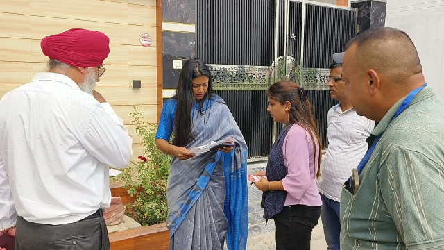 You are currently viewing ਡਿਪਟੀ ਕਮਿਸ਼ਨਰ ਦੇ ਨਿਰਦੇਸ਼ਾਂ ’ਤੇ ਸ਼ਹਿਰ ਦੇ ਵੱਖ-ਵੱਖ ਇਲਾਕਿਆਂ ’ਚ ਚੈਕਿੰਗ ਕੀਤੀ ਤੇਜ਼