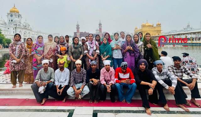ਖ਼ਾਲਸਾ ਕਾਲਜੀਏਟ ਸੀਨੀਅਰ ਸੈਕੰਡਰੀ ਸਕੂਲ ਦੇ ਵਿਦਿਆਰਥੀਆਂ ਵੱਲੋਂ ਸ੍ਰੀ ਹਰਿਮੰਦਰ ਸਾਹਿਬ ਦੀ ਧਾਰਮਿਕ ਯਾਤਰਾ